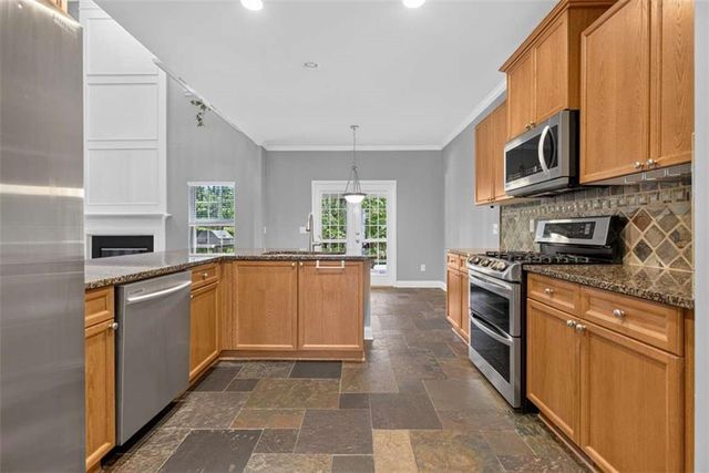 153 Fitzroy Lane, Acworth, GA 30101