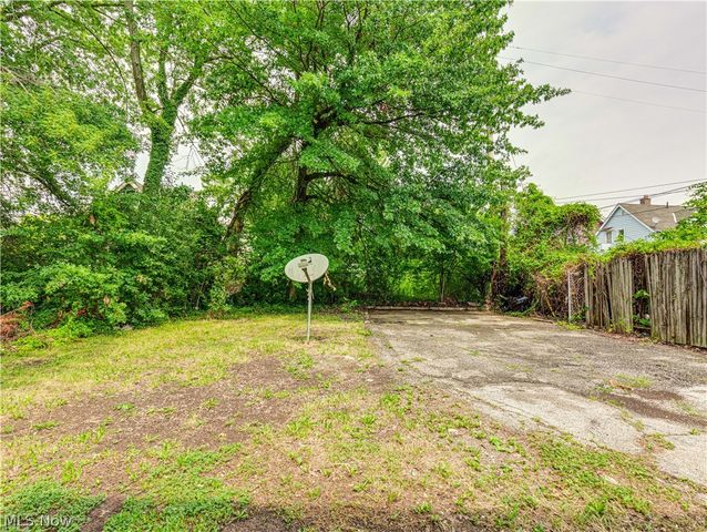 9809 Hilgert Drive, Cleveland, OH 44104