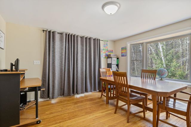 41 Friar Tuck Way, Wolfeboro, NH 03894