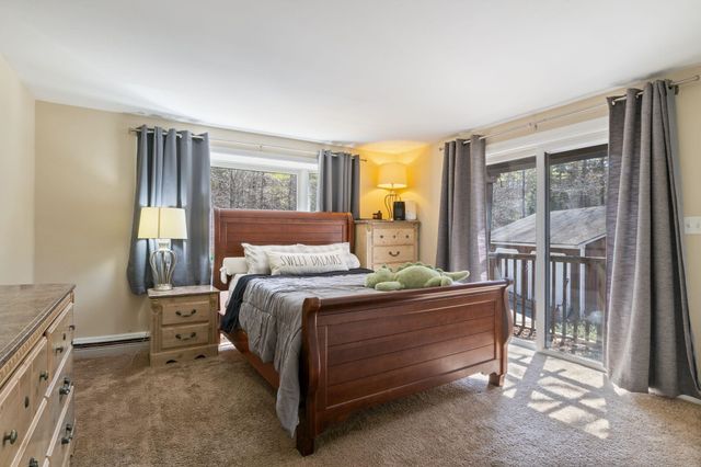 41 Friar Tuck Way, Wolfeboro, NH 03894
