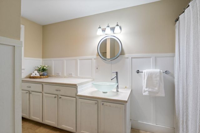 41 Friar Tuck Way, Wolfeboro, NH 03894