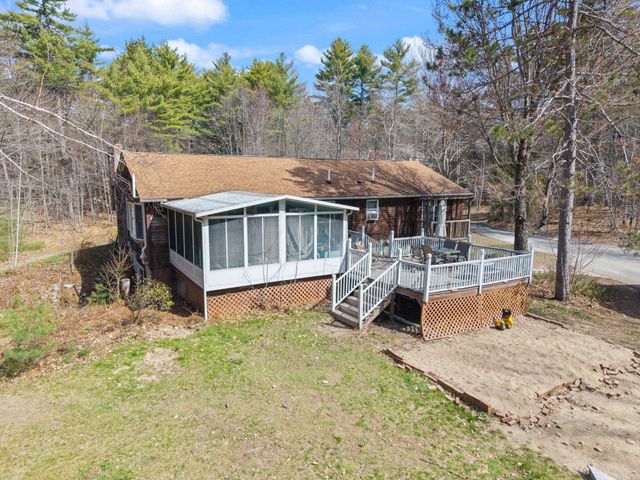 41 Friar Tuck Way, Wolfeboro, NH 03894