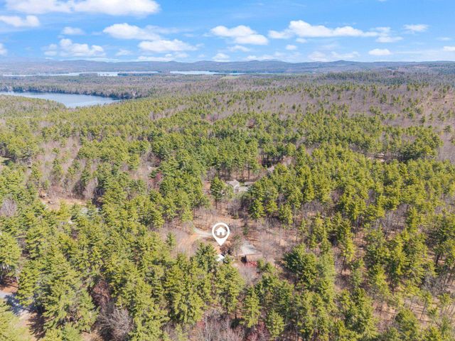 41 Friar Tuck Way, Wolfeboro, NH 03894
