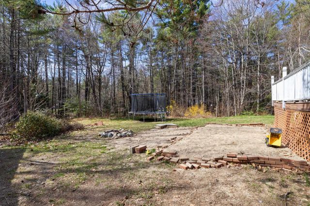41 Friar Tuck Way, Wolfeboro, NH 03894