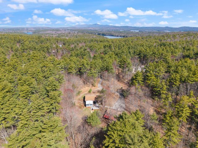 41 Friar Tuck Way, Wolfeboro, NH 03894