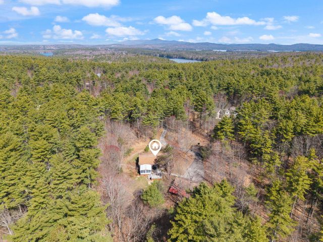 41 Friar Tuck Way, Wolfeboro, NH 03894