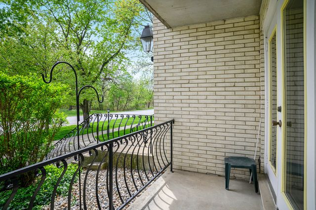 2608 186TH Street 105, Lansing, IL 60438