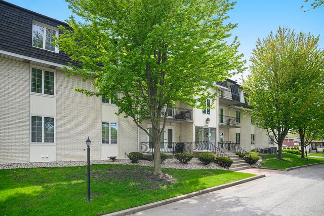 2608 186TH Street 105, Lansing, IL 60438