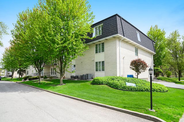 2608 186TH Street 105, Lansing, IL 60438