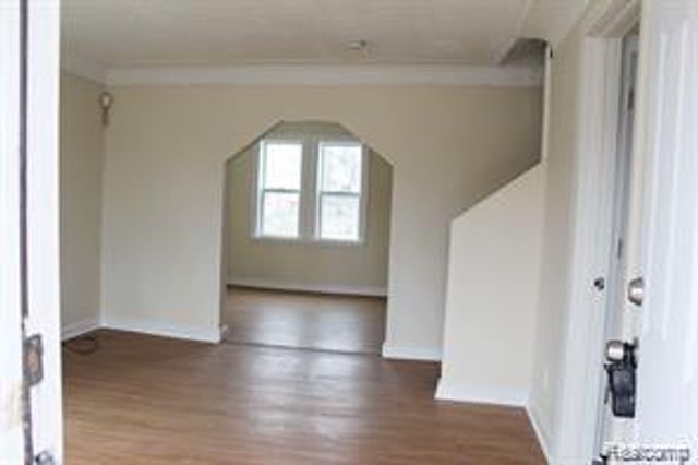 11381 Fisher Avenue, Warren, MI 48089