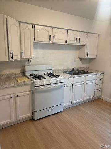 2600 E 25th Street, Granite City, IL 62040
