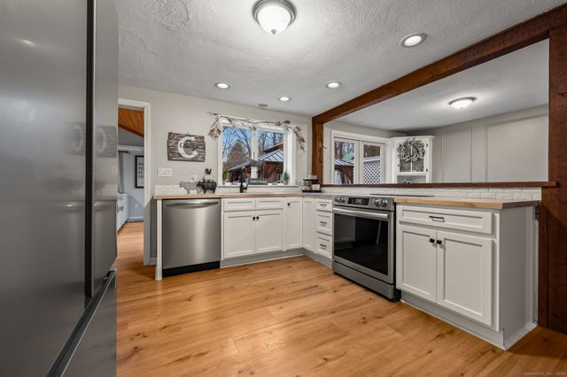 24 William Street, Portland, CT 06480