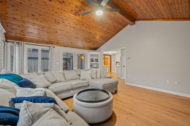 24 William Street, Portland, CT 06480