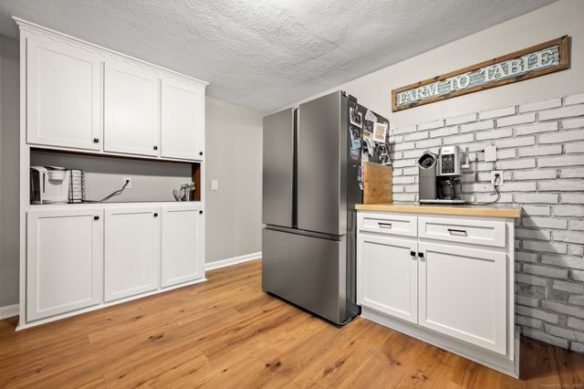 24 William Street, Portland, CT 06480