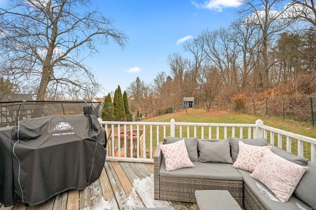 24 William Street, Portland, CT 06480