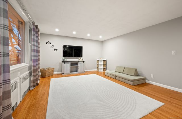 24 William Street, Portland, CT 06480