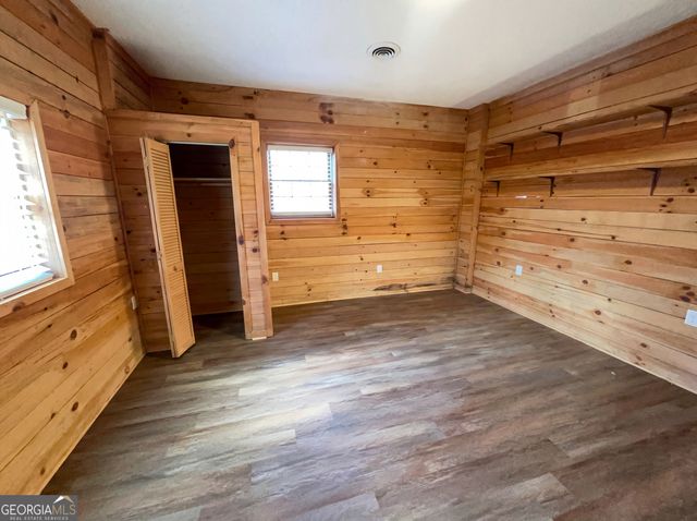 32 Banks Street, Maysville, GA 30558