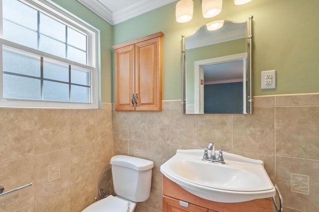66 Checkerberry Lane, Framingham, MA 01702