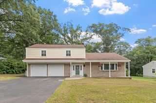 66 Checkerberry Lane, Framingham, MA 01702