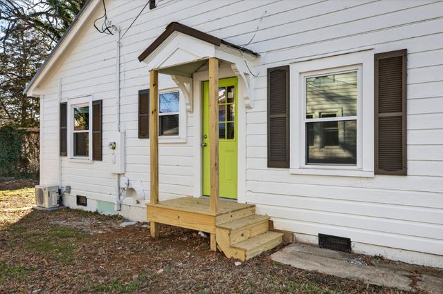 206 Jefferson St, Fayetteville, TN 37334