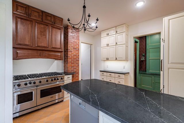 1414 Main STREET, La Crosse, WI 54601