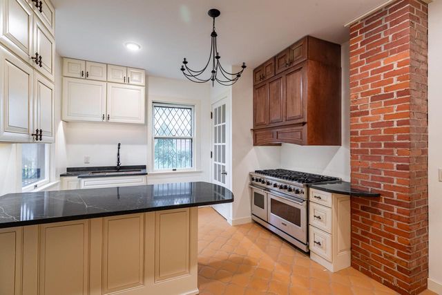 1414 Main STREET, La Crosse, WI 54601