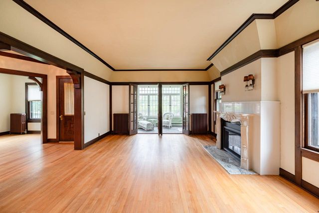 1414 Main STREET, La Crosse, WI 54601