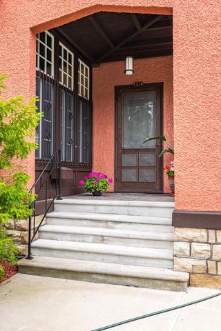 1414 Main STREET, La Crosse, WI 54601