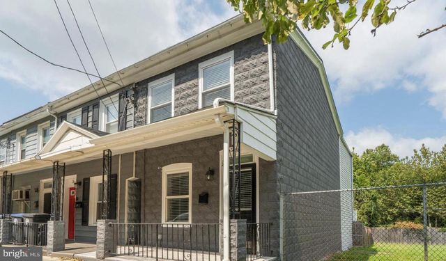 34 MAPLE ST, Conshohocken, PA 19428