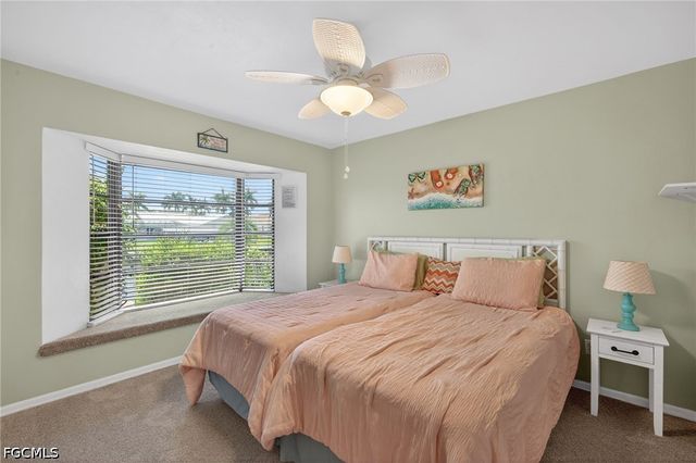 1510 SW 52nd LN, Cape Coral, FL 33914