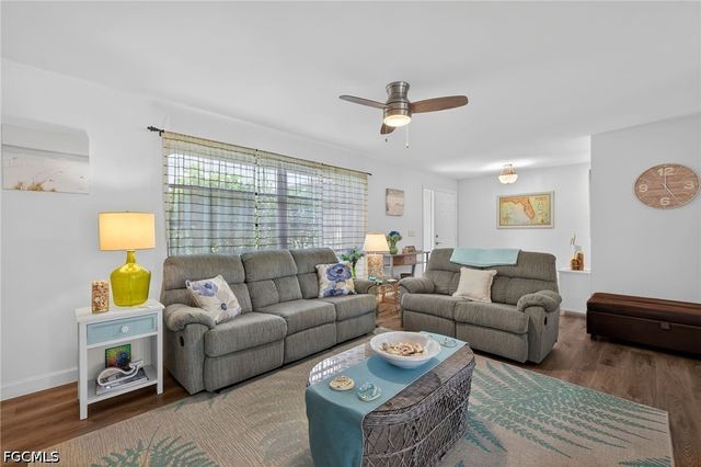 1510 SW 52nd LN, Cape Coral, FL 33914