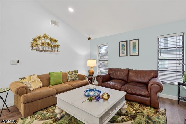 1510 SW 52nd LN, Cape Coral, FL 33914