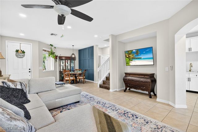 9530 Roundstone CIR, Fort Myers, FL 33967