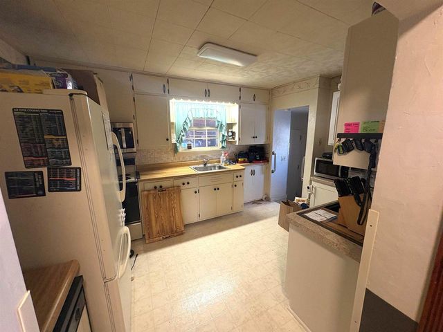 415 WILSON AVENUE, Green Bay, WI 54303