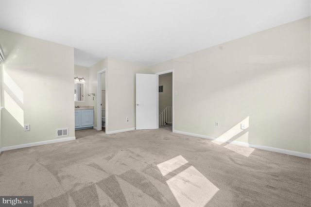 14290 PRINCEDALE DR, Woodbridge, VA 22193