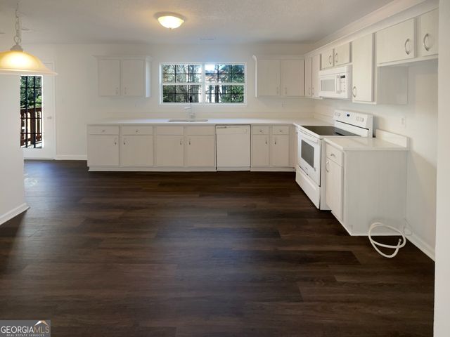 5037 Bell Drive SE, Smyrna, GA 30080