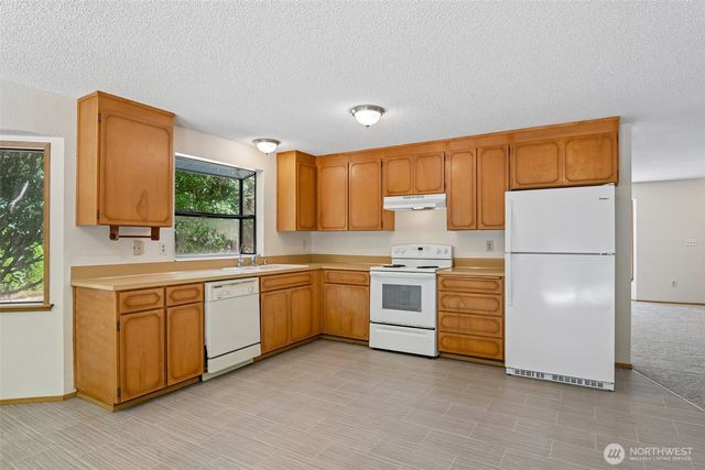 9003 159th Street E, Puyallup, WA 98375