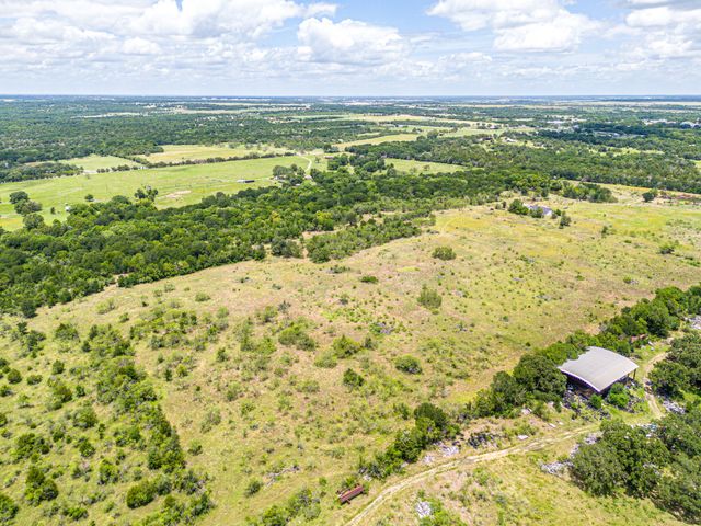 6222 SW County Rd 0050, Corsicana, TX 75110