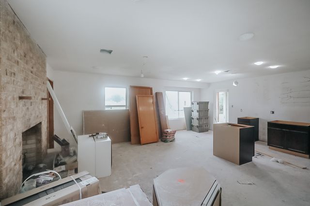 6222 SW County Rd 0050, Corsicana, TX 75110
