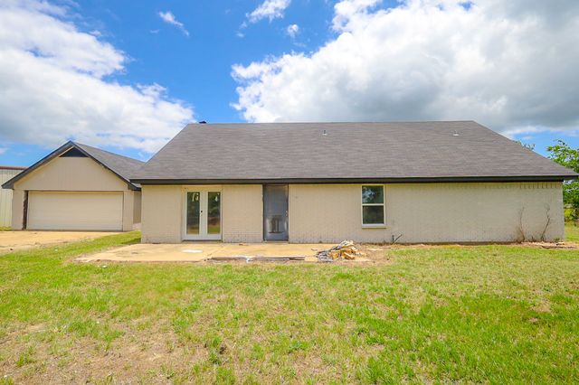 6222 SW County Rd 0050, Corsicana, TX 75110