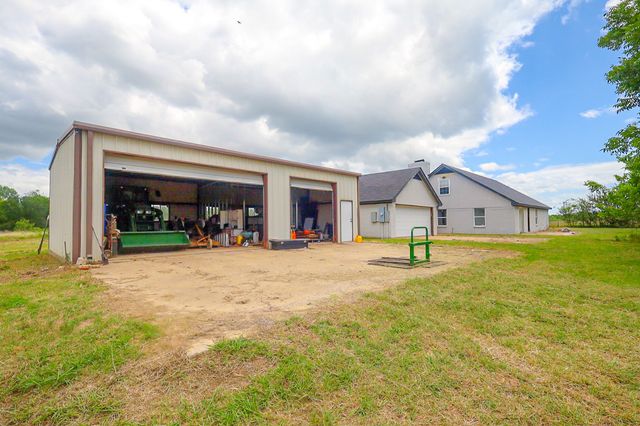 6222 SW County Rd 0050, Corsicana, TX 75110