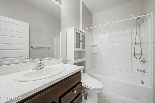 4255 E White Water Drive, Tucson, AZ 85706