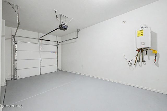 4255 E White Water Drive, Tucson, AZ 85706
