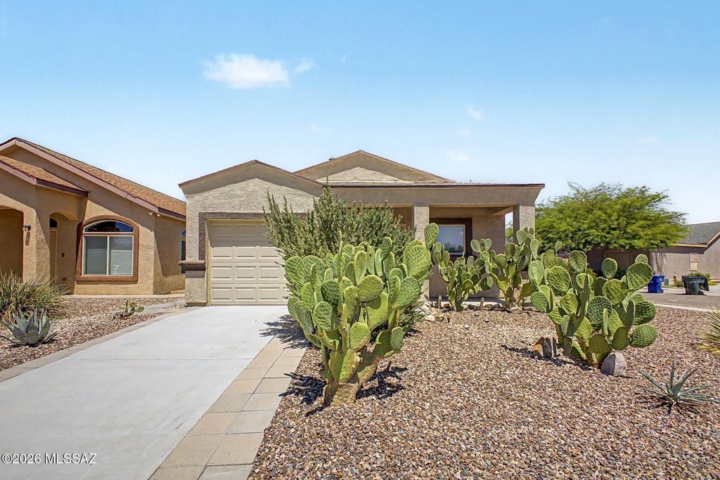 4255 E White Water Drive, Tucson, AZ 85706