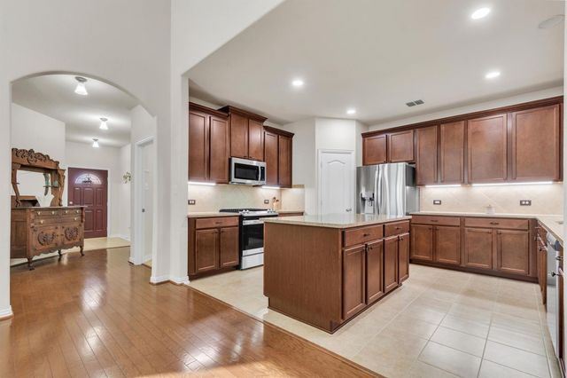 114 Hazy Sunshine WAY, Buda, TX 78610