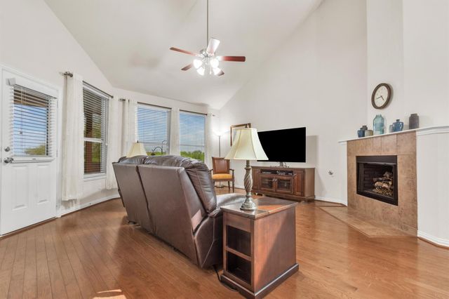 114 Hazy Sunshine WAY, Buda, TX 78610