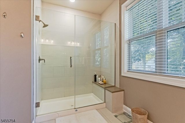 103 Mariners Pointe, Hopatcong Boro, NJ 07843
