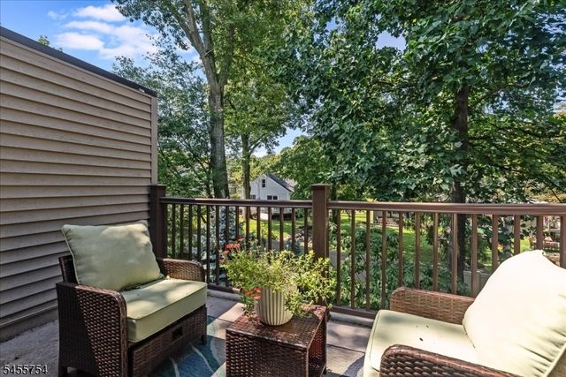 103 Mariners Pointe, Hopatcong Boro, NJ 07843