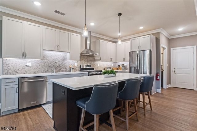 103 Mariners Pointe, Hopatcong Boro, NJ 07843