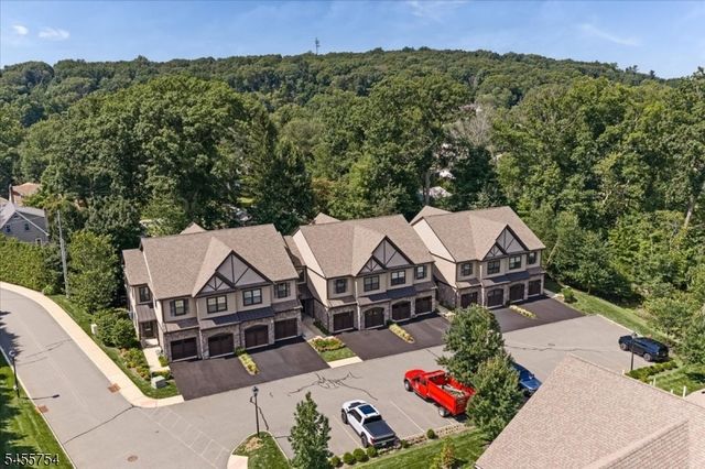 103 Mariners Pointe, Hopatcong Boro, NJ 07843